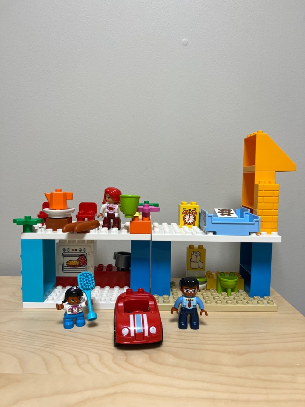 LEGO DUPLO town family house with figures and special blocks - Toddler Toy